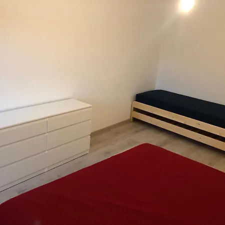 Апартаменты Maison A 5 Mins De Crissier Avec Jardin Et Balcon